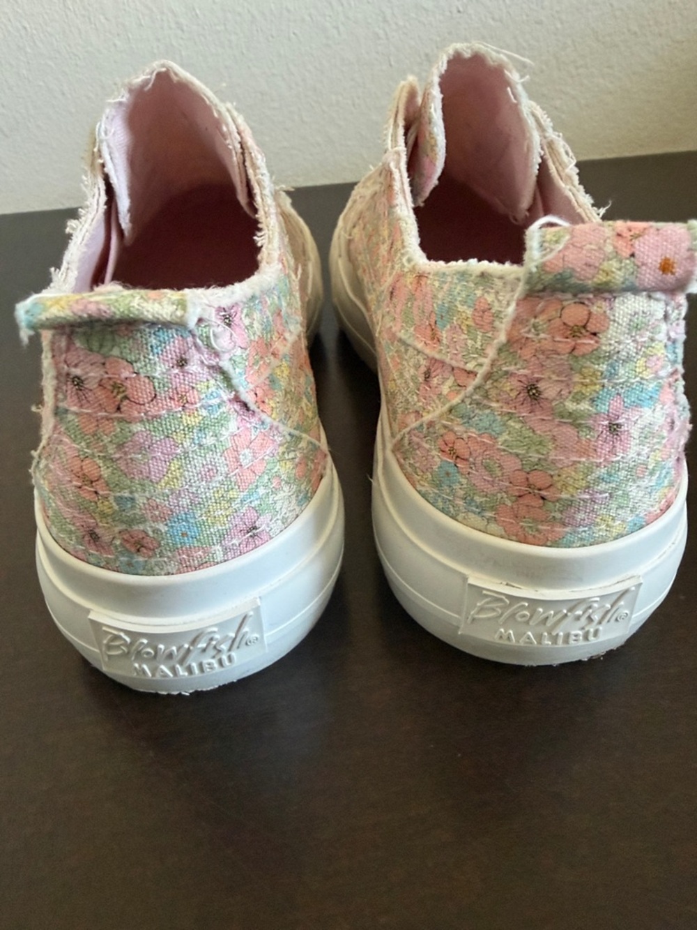 Blowfish Malibu platform floral Pink Slip-On Canvas Sneakers & White Rubber Sole - Picture 5 of 8